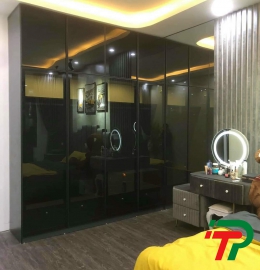 Tủ áo cánh kính 04